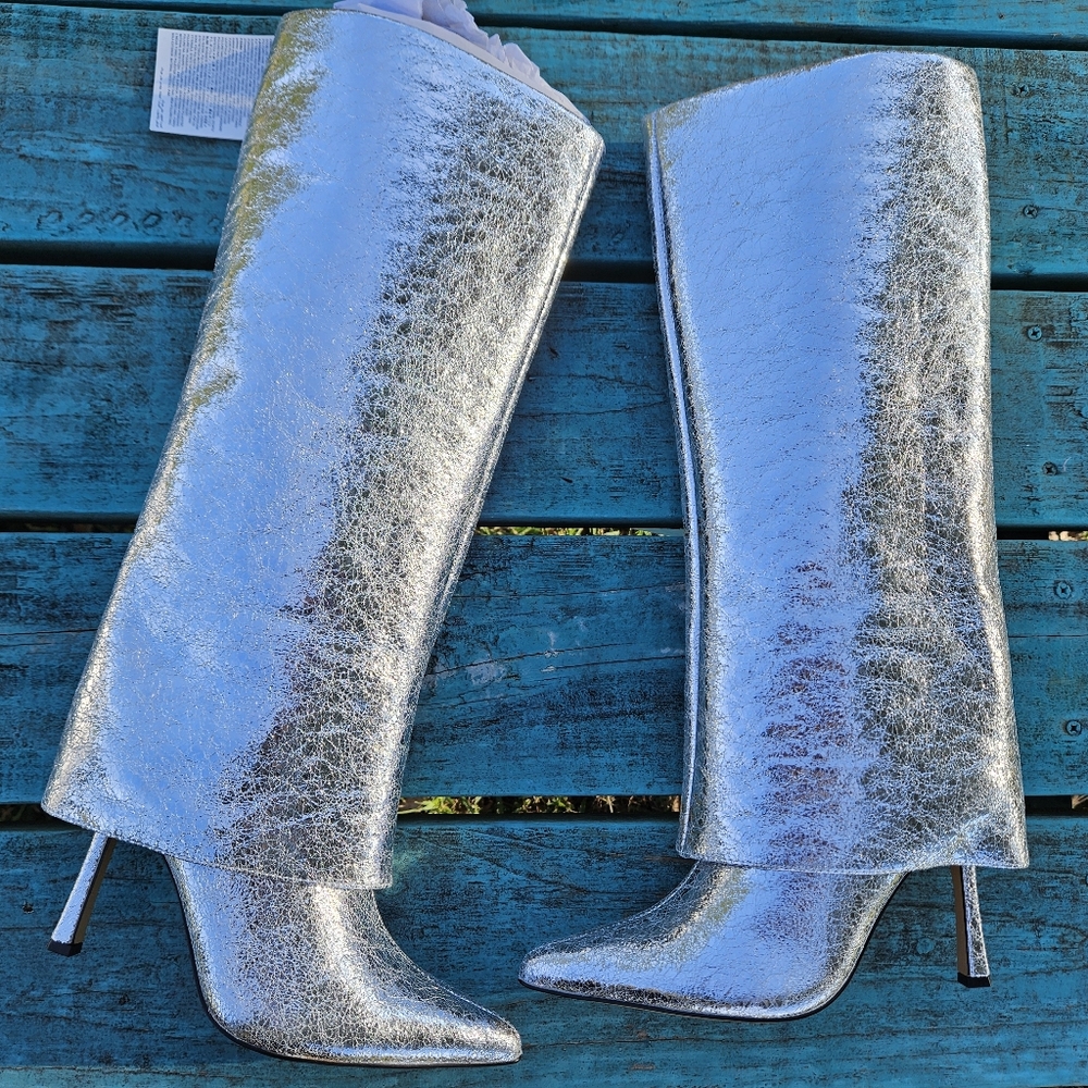 The Drop Silver Crackle Fold Over Boots - Picture 4 of 10